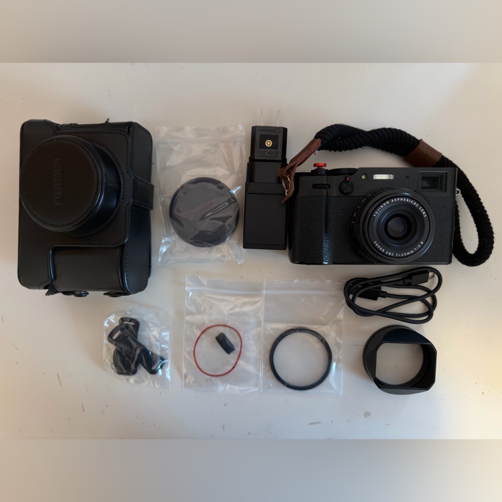Fujifilm X100V